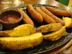 香辣烤肠-萨莉亚(南京东路店)