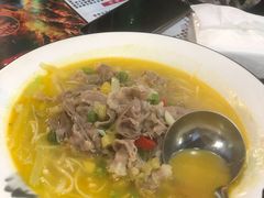 酸汤肥牛-红烧鱼头·杭帮菜·特色烧烤