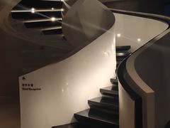 -瑰丽酒店·海吧·天际下午茶·现场DJ·天台酒吧