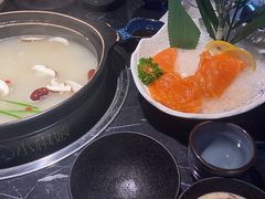-小椒娘撒椒鱼火锅(三八广场店)