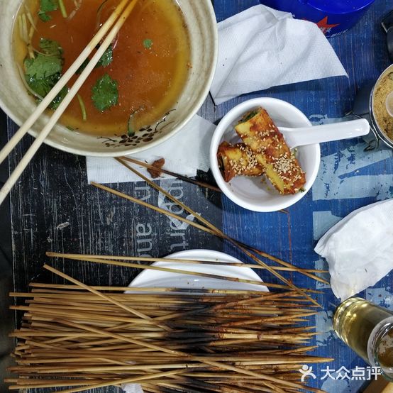 小雨肉串