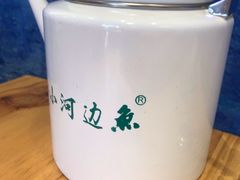-小小河边鱼(天润城店)