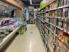 -绿叶子超市(公园大道店)