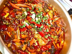 -依呀呀ktv烧烤小串(中山西路店)