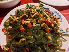 -二荆条·蜀鲜汇城市森林火锅