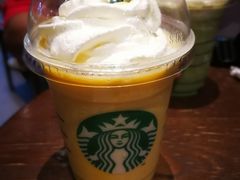 芒果牛奶星冰乐-星巴克臻选(成都宽窄巷子店)