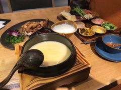 -麦麦山云南菜(复地活力城店)