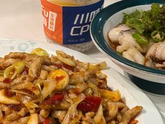 鱼香肉丝-付掌柜在成都·热炒砂锅集(金禾店)