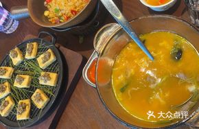 Yunnan Tree Tomato Sour Soup Snowflake Beef