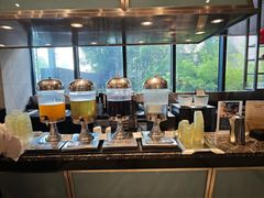 -上海虹桥西郊假日酒店