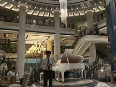 -浅深(世茂滨江精品店)