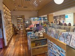 -猫的天空之城概念书店(景德镇陶溪川店)