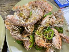 椒盐濑尿虾-贞姨美食·老字号海鲜大排档