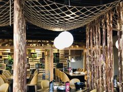 大堂-日进一片海.生腌海鲜火锅.宵夜烧烤(三里屯总店)