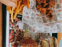 -The Habit Burger Grill 哈比特汉堡(世博店)