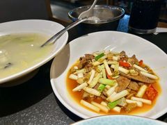 -万重锦·人文川菜馆(骡马市店)