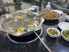 -牛一煲美食(江高店)