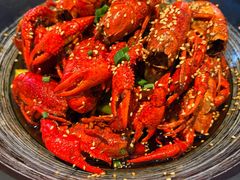 -肥肥虾庄·金牌油焖大虾(汉街SKP店)