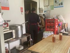 大堂-一品鲜鱼锅贴(人民一路店)