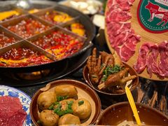 -周小明火锅(黑金冠社区店)