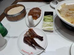 -梅利汴京烤鸭•开封豫菜地标店(东大街店)