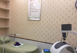 -苗方清颜祛痘·皮肤管理