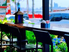 -Green Tree Rest. & Pub