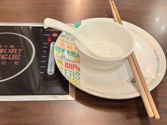 餐具摆设-舌尖记忆重庆火锅(悉尼店)