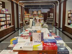 -尔雅书店(太原金广大厦店)