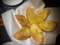 蒜香黄油法包-秀·爱尔兰餐吧(上海路店)