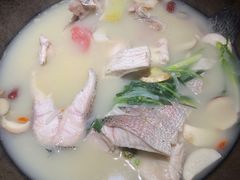 -咕嘟草帽鱼·牛奶一样的鲜鱼汤(包河万达广场创始店)
