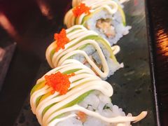 牛油果软壳蟹卷-羽山料理