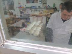 -绿杨馄饨临顿路店