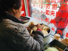 -烤鸭肉夹馍鸭汤店