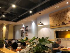 大堂-铁蛋鸡汤刀削面(金水路店)