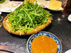-大匠工房古船木艺术餐厅·猪肚鸡专门店(长白仙岛店)