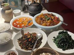 -初蓉丨遇见新川菜(亲贤街荣耀店)