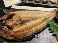 -山川小町·极番烧肉(新地假日广场店)