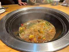 -锅老头海鲜铁锅炖