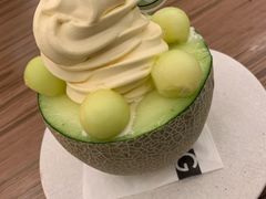 哈密瓜冰淇淋-玲婧胡同·生日蛋糕·餐厅(嘉里城店)