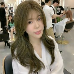 -AYO SALON