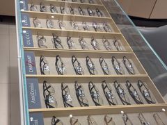 -博士眼镜(东莞明丰广场店)