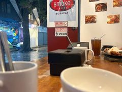 -Smoke resto