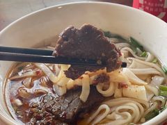 -矮子粉店1985·长沙米粉(湘春路店)