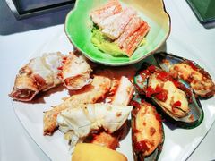 -亚洲国际大酒店·云顶阁旋转自助餐厅