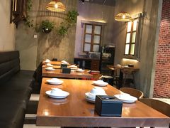 大堂-炉小二铜锅牛蛙•川湘菜(三里屯店)