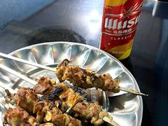 -烤肉小伙烤肉店
