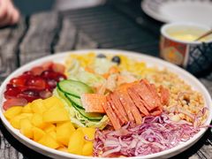 彩虹海鲜沙拉-花见无国界料理(科林楼店)