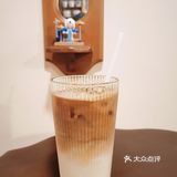 这个咖啡小馆惊艳到我了，怎么拍都出片[种草]