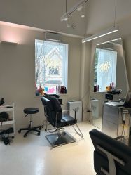 -SALON DE VANHADA